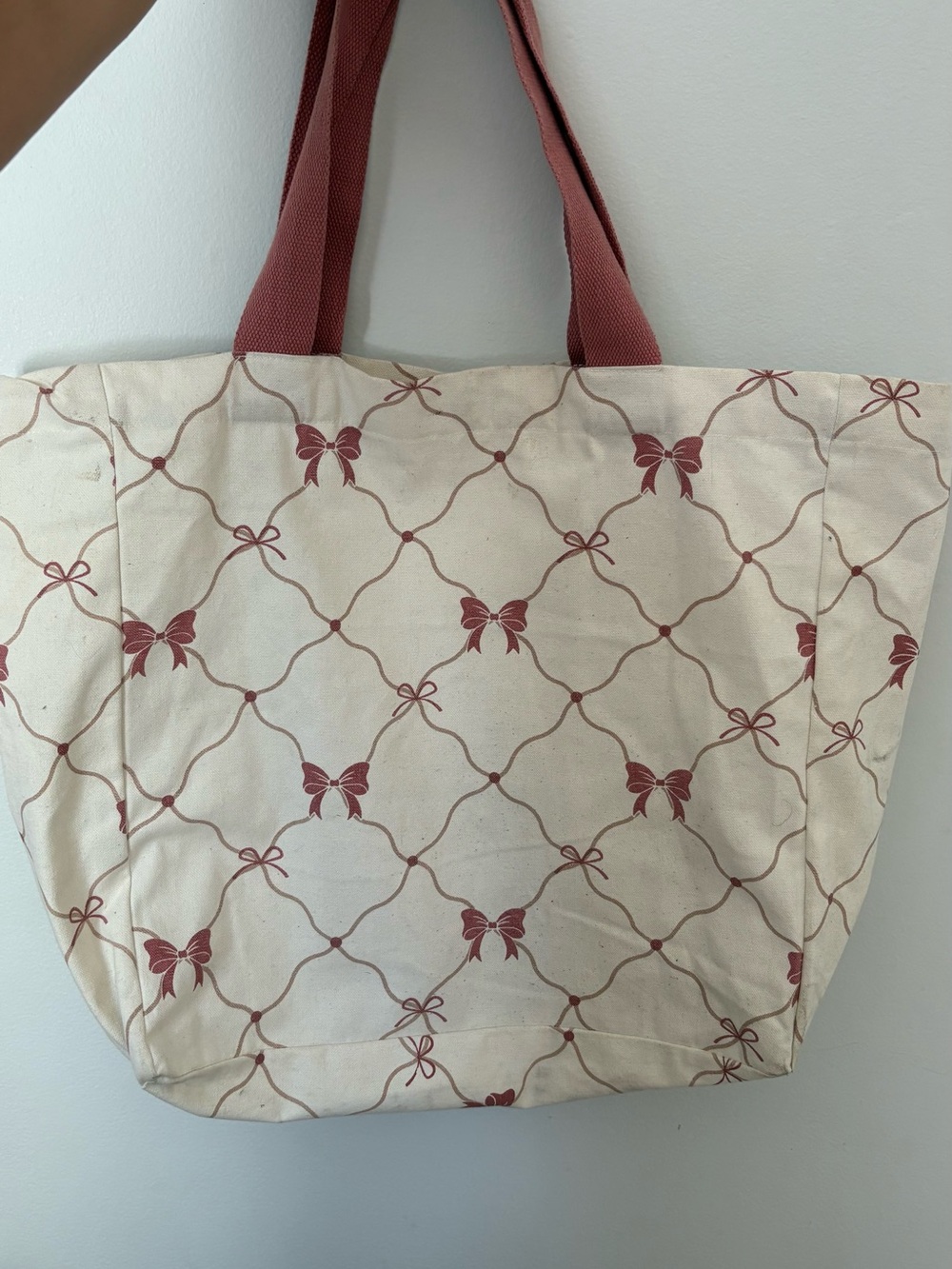 T.J.Maxx Cream Canvas Tote with Dusty Rose Bow Pattern